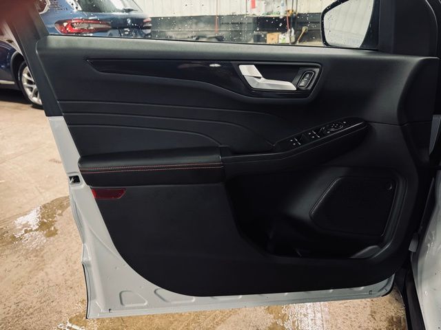 2025 FORD ESCAPE - Image 14