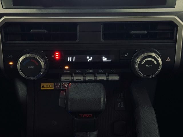 2025 TOYOTA 4RUNNER - Image 32