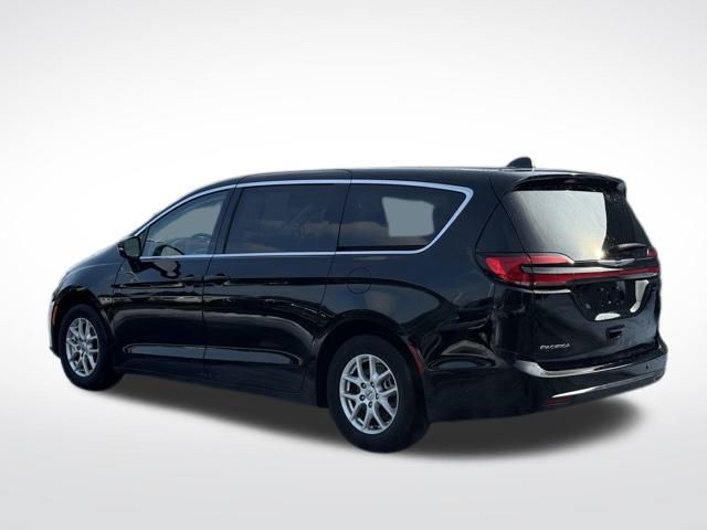 2024 CHRYSLER PACIFICA - Image 8