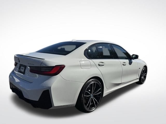 2023 Bmw 330e xDrive Sedan photo 4