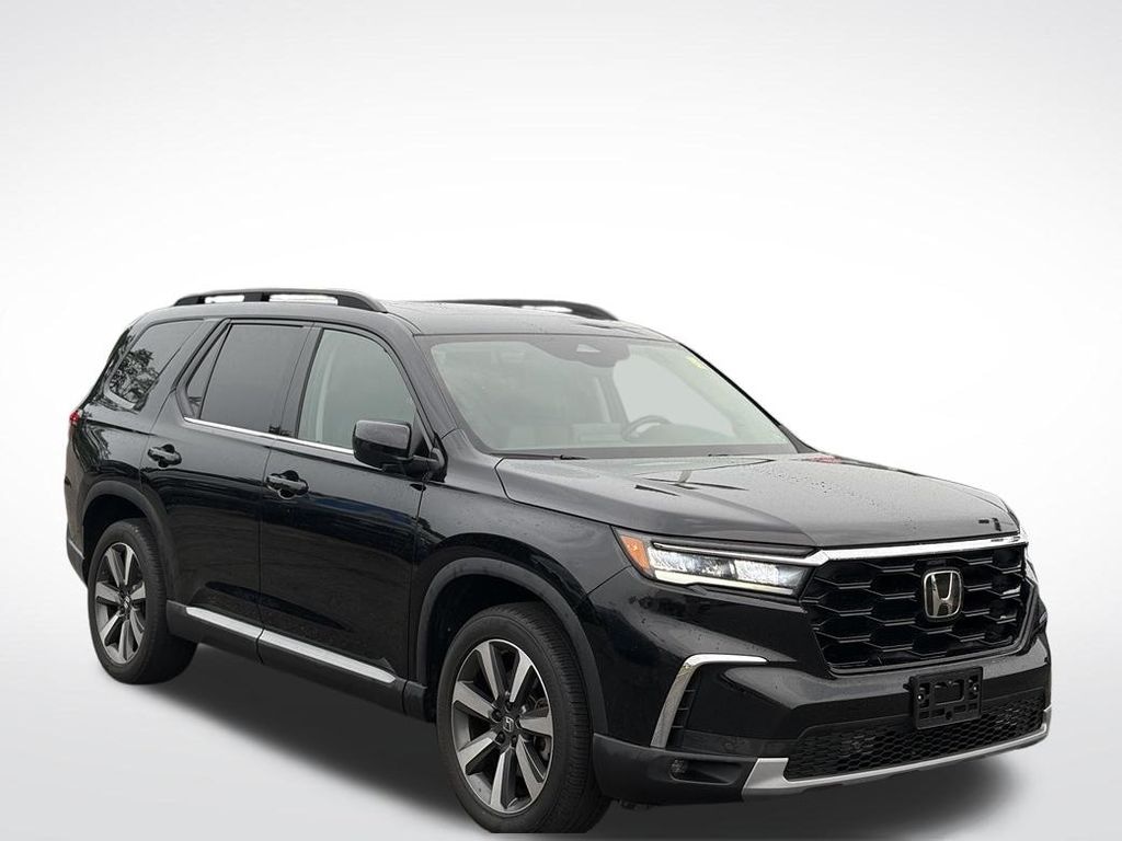 Used 2024 Honda Pilot Touring SUV