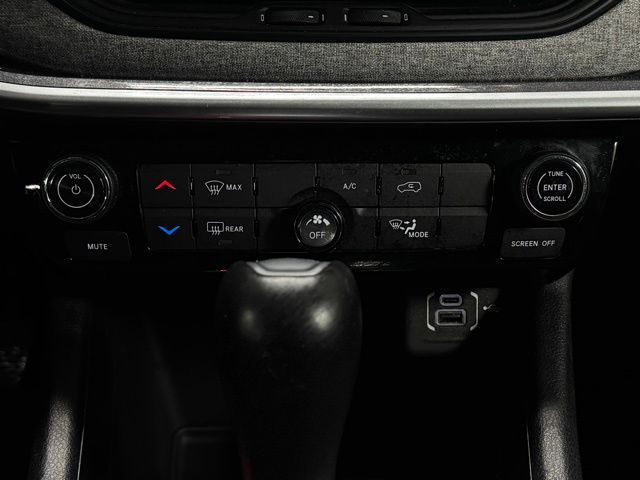 2022 JEEP COMPASS - Image 30