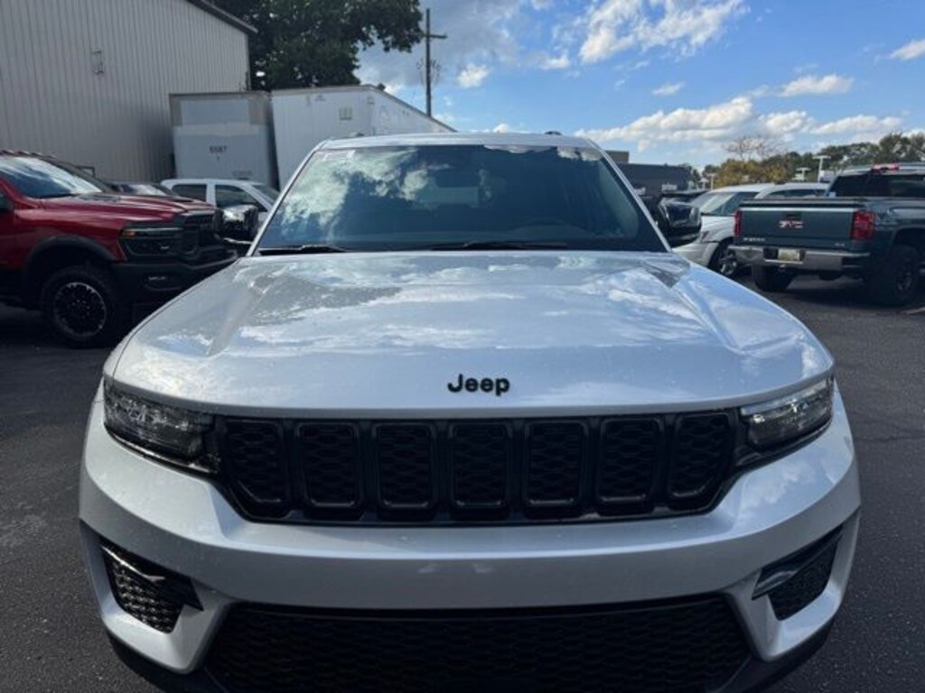 New 2025 Jeep Grand Cherokee Limited SUV