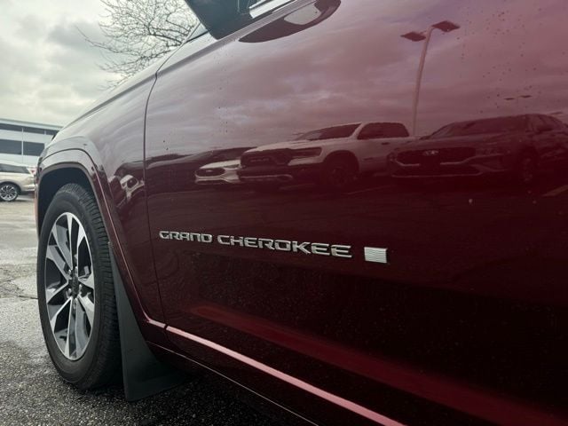 2022 JEEP GRAND CHEROKEE - Image 2