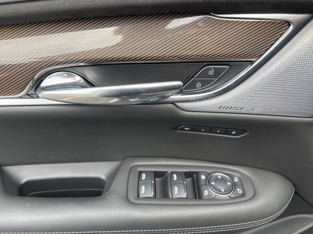 2024 CADILLAC XT6 - Image 10