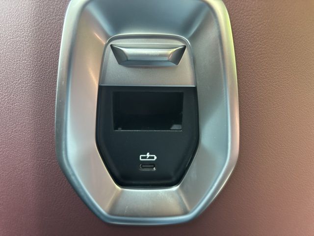 2025 BMW 740I - Image 19