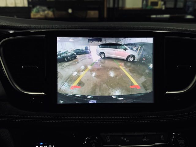 2025 CHRYSLER PACIFICA - Image 43