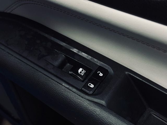 2025 JEEP COMPASS - Image 14