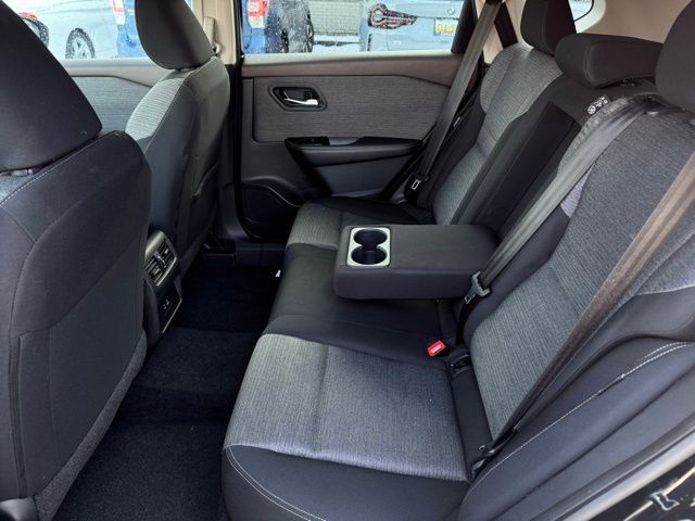 2023 NISSAN ROGUE - Image 18