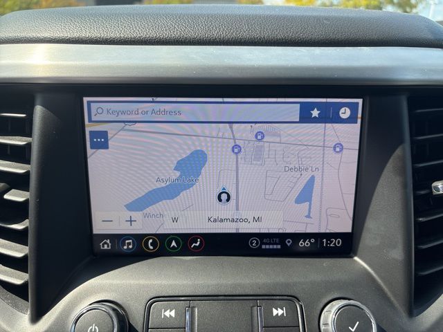 2023 GMC ACADIA - Image 35