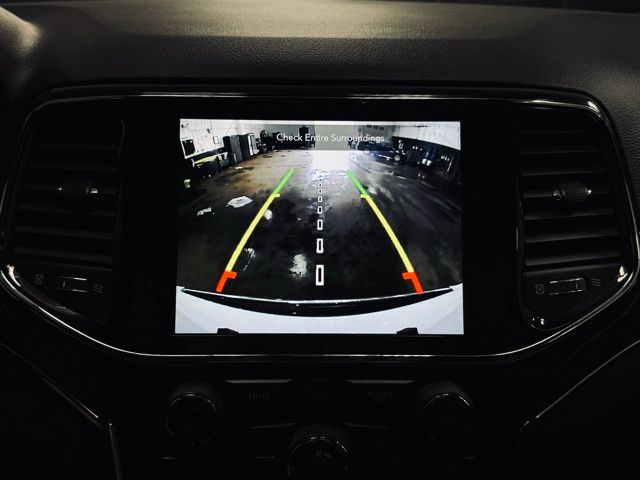 2022 JEEP GRAND CHEROKEE - Image 37