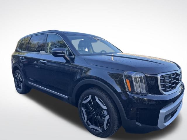 2024 Kia Telluride S photo 3