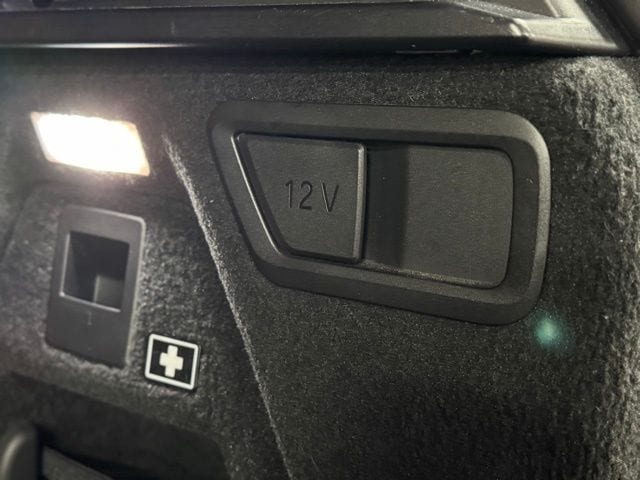 2024 BMW X7 - Image 10