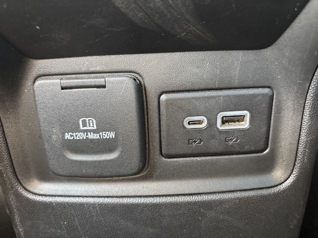 2023 GMC ACADIA - Image 19