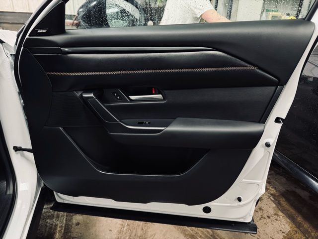 2025 MAZDA CX-50 - Image 15