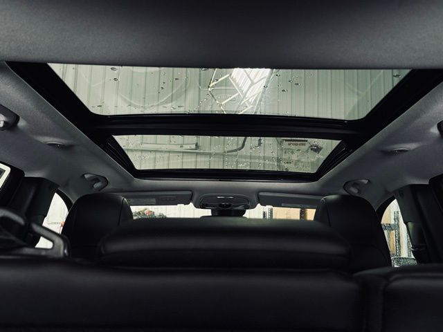 2022 JEEP CHEROKEE - Image 23