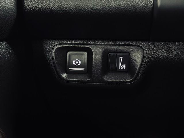 2023 GMC ACADIA - Image 33