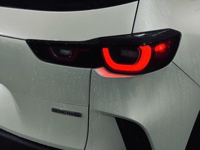 2025 MAZDA CX-50 - Image 7