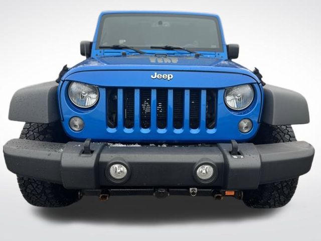 2015 Jeep Wrangler Unlimited Sport photo 2