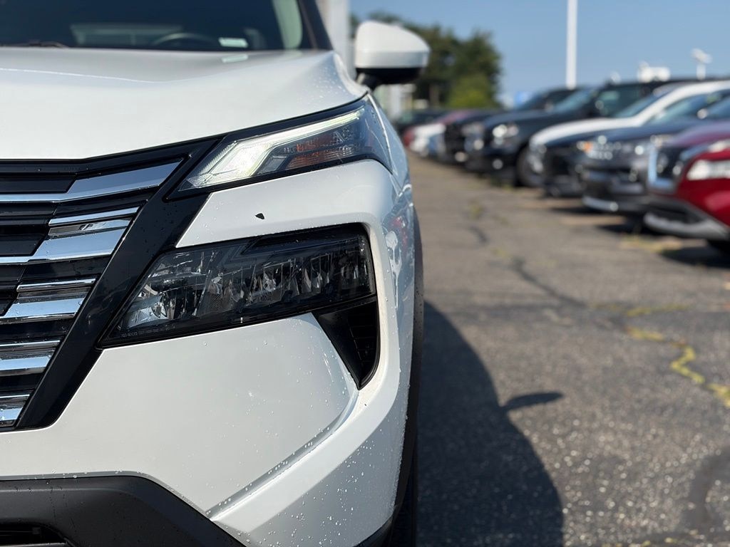 Used 2025 Nissan Rogue SV SUV