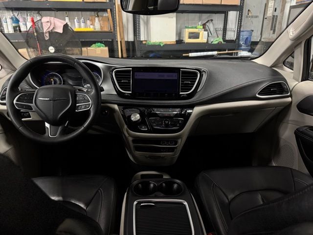 2022 CHRYSLER PACIFICA - Image 27