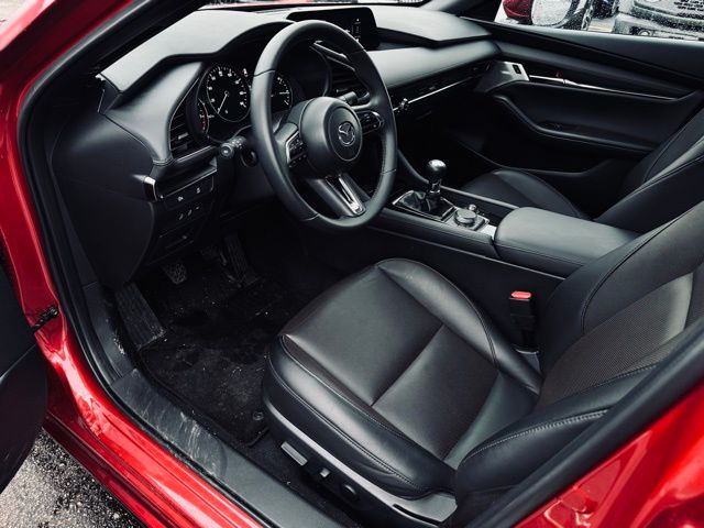 2024 MAZDA MAZDA3 - Image 17