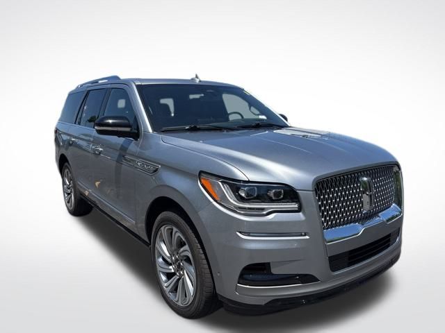 2024 Lincoln Navigator Reserve photo 3