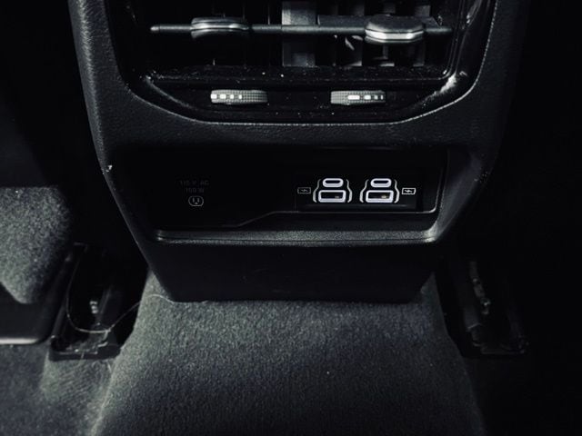 2023 JEEP GRAND CHEROKEE - Image 20