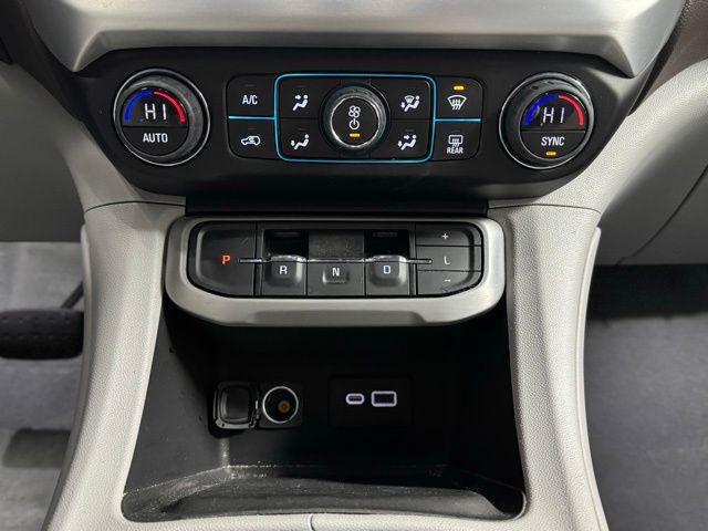 2023 GMC ACADIA - Image 30