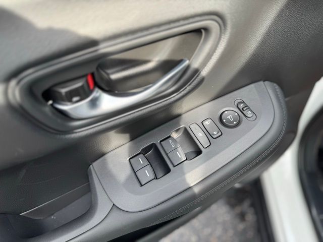2026 Honda HR-V LX - Photo 13