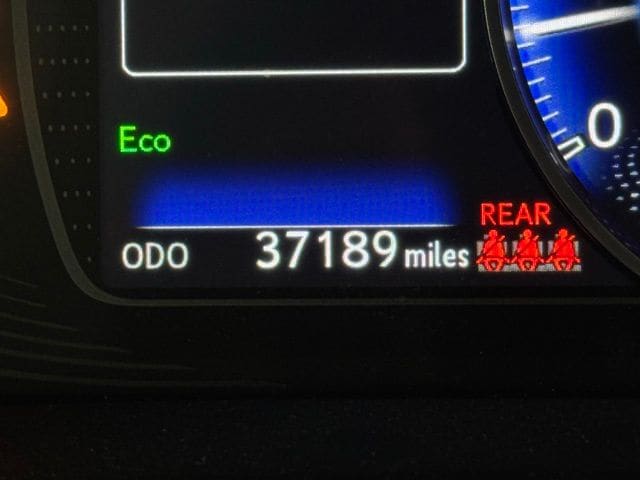 2023 LEXUS ES - Image 32