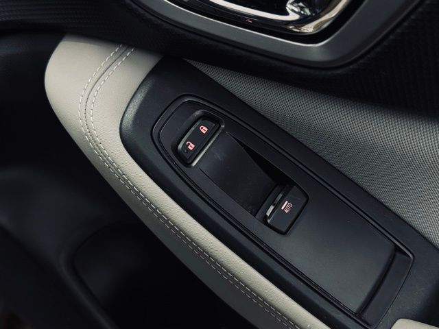 2022 SUBARU FORESTER - Image 11