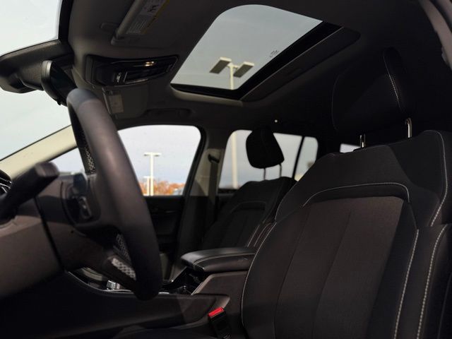 2023 JEEP GRAND CHEROKEE - Image 24