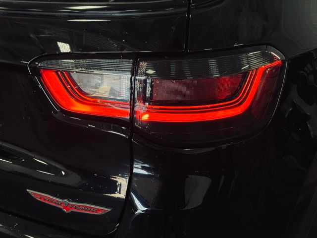 2022 JEEP COMPASS - Image 9