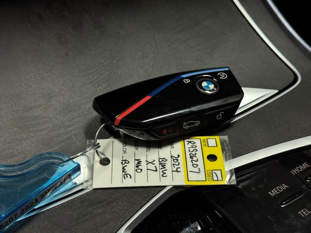2024 BMW X7 - Image 46