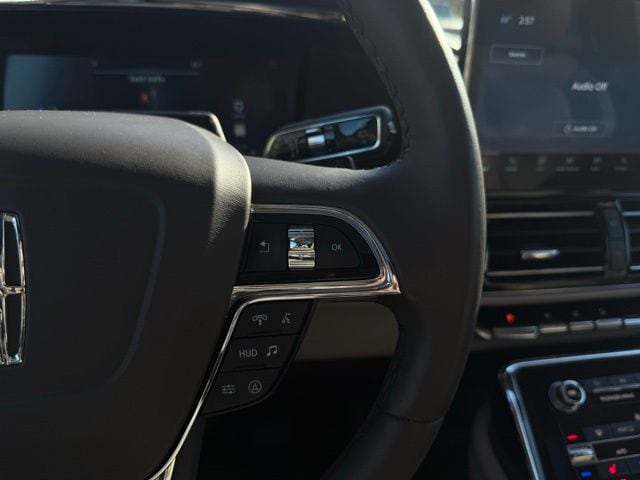 2024 LINCOLN NAVIGATOR - Image 31