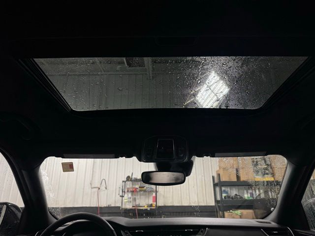 2023 JEEP GRAND CHEROKEE - Image 21