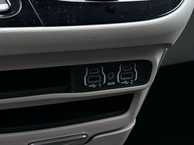 2024 CHRYSLER PACIFICA - Image 33