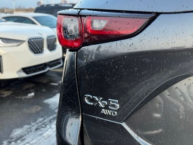 2025 MAZDA CX-5 - Image 8