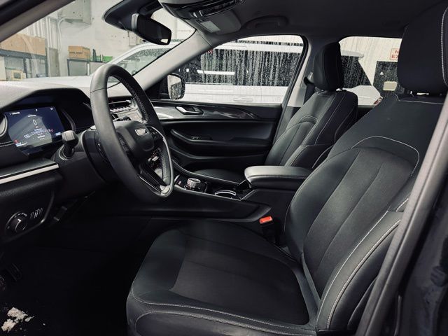 2023 JEEP GRAND CHEROKEE - Image 16