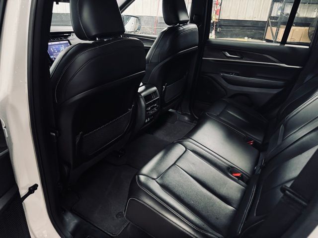 2025 JEEP GRAND CHEROKEE - Image 19