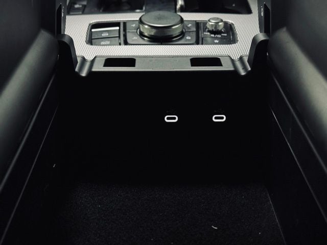 2025 MAZDA CX-90 - Image 30