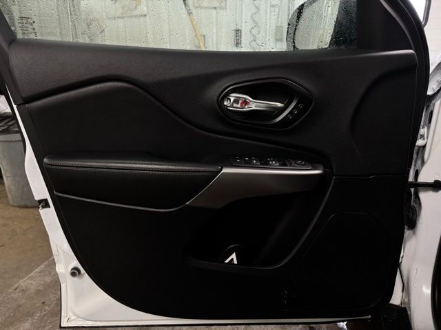 2022 JEEP CHEROKEE - Image 15