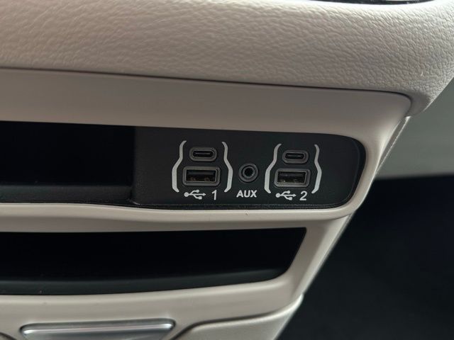 2024 CHRYSLER PACIFICA - Image 33