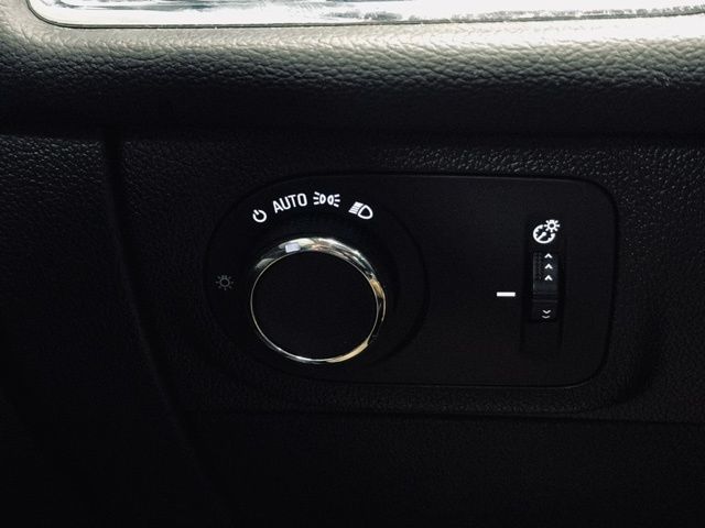 2017 CHEVROLET CRUZE - Image 27