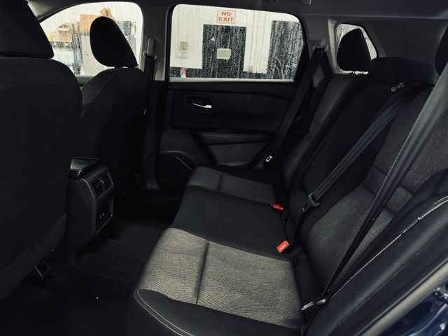 2024 NISSAN ROGUE - Image 18
