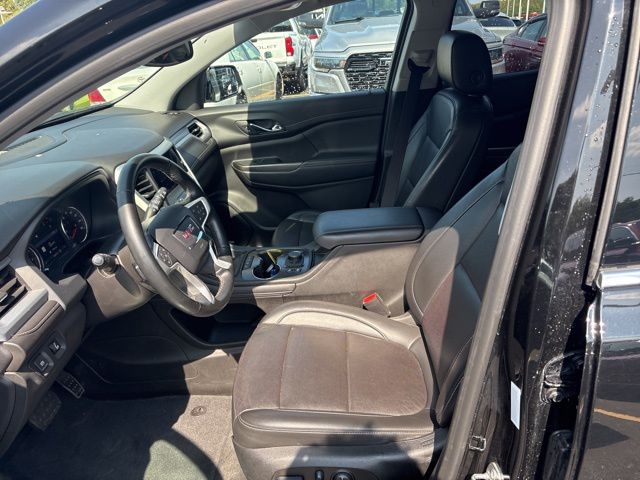 2023 GMC ACADIA - Image 15
