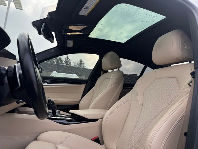 2021 BMW 540I - Image 19
