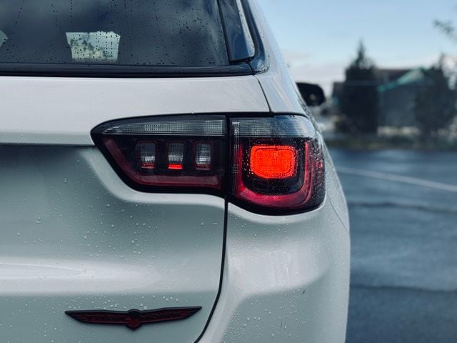 2024 JEEP COMPASS - Image 11