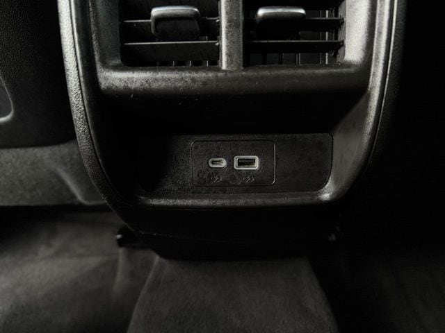 2023 CADILLAC XT4 - Image 19